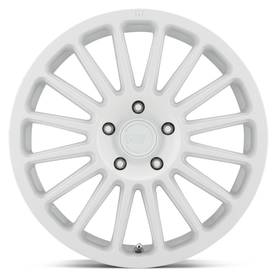 Motegi Racing<br>MR141 RS16 White (15x7)